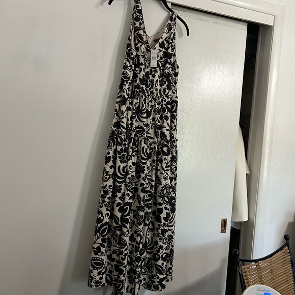 Ann Taylor Black and Cream Maxi Dress - Picture 1 of 4